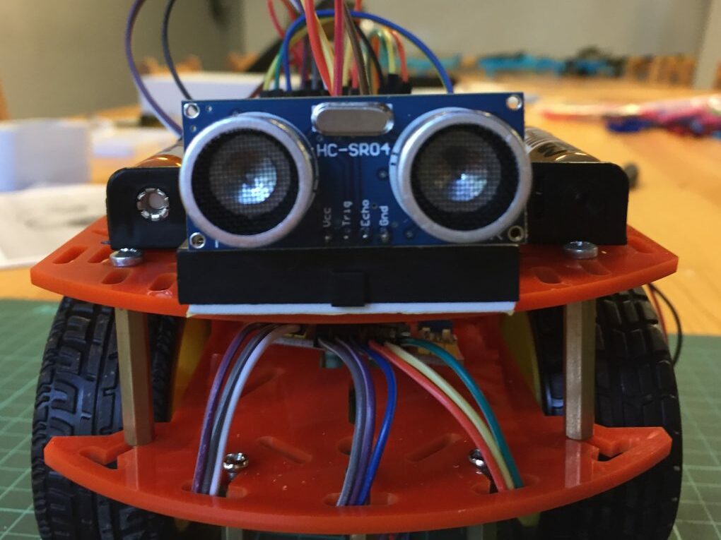Arduino İle Engelden Kaçan Robot Projesi